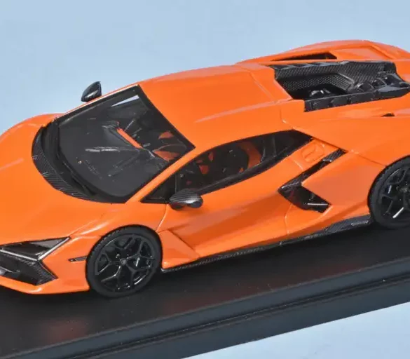 43Looksmart Lambo Revuelto 1