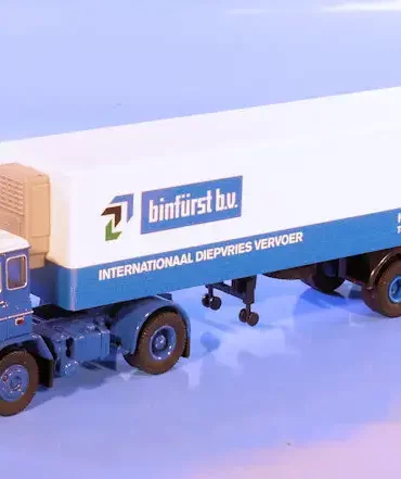 INT.Brekina 87.Daf 2600 Binfürst(1)