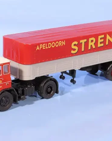 INT.Brekina 87.Daf 2600 Streng huif(1)