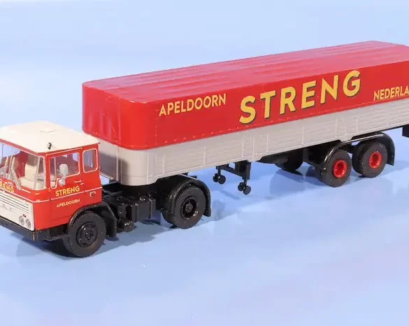 INT.Brekina 87.Daf 2600 Streng huif(1)