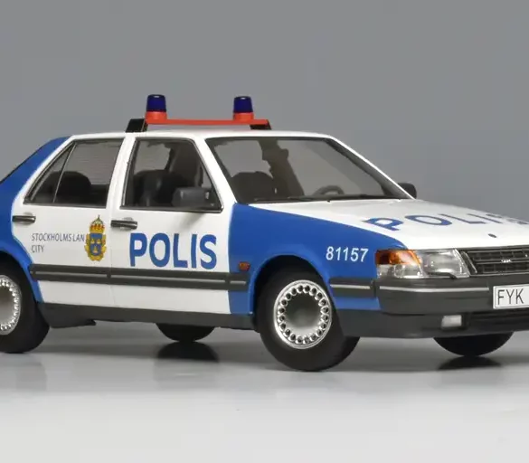 18Triple9 Saab 9000 CD Turbo 2