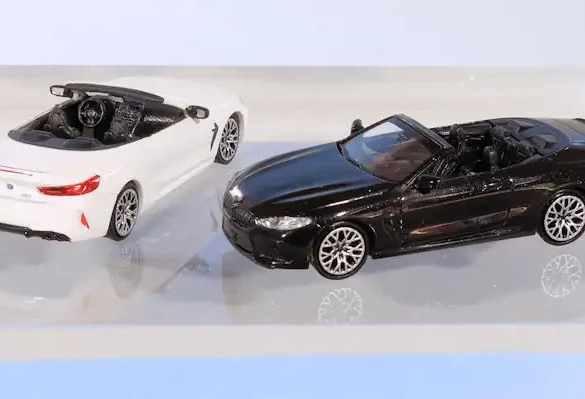 INT.Minichamps 87.BMW M8 cabrio(2)
