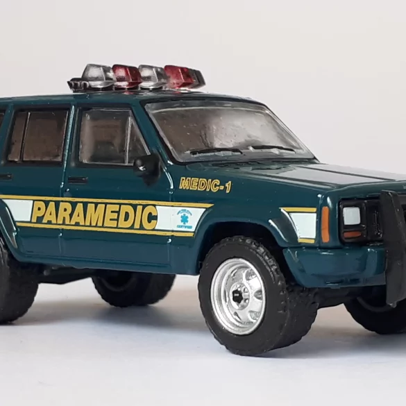 1;64 GreenLight Jeep Cherokee 1