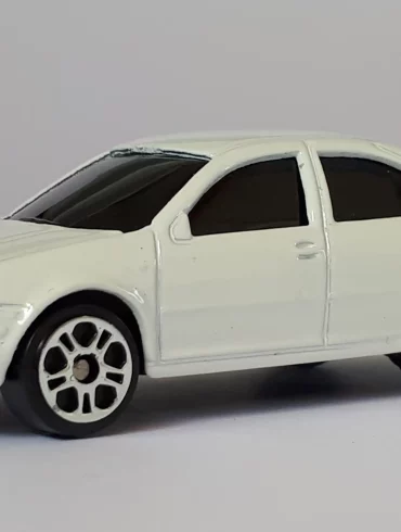3 inch Maisto Volkswagen Jetta 1