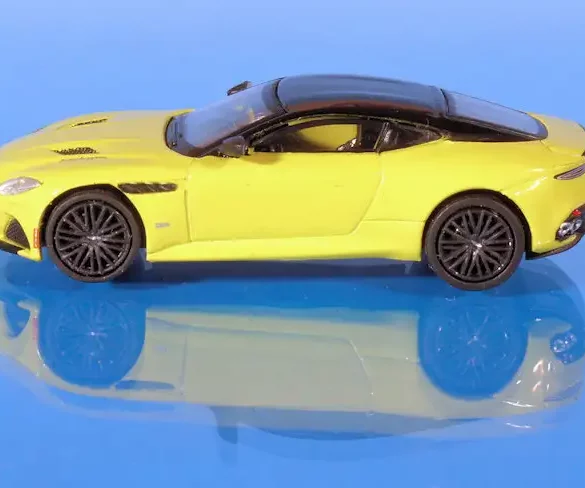 INT.PCX87.Aston Martin DBS Superleggera(1)