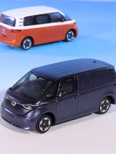 INT.Rietze 87.VW ID Buzz Cargo(1)