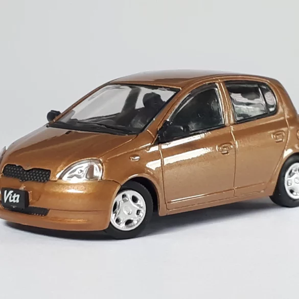 1;64 BM Creations Toyota Vitz 1