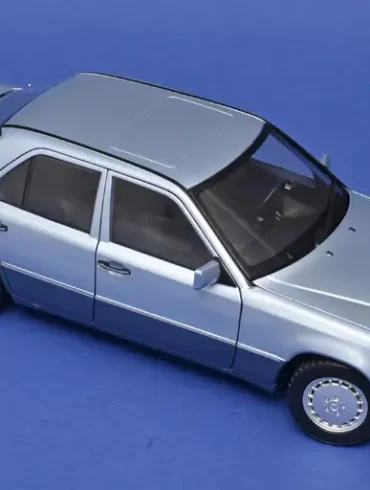 18norev MB 230E W124 1990 1