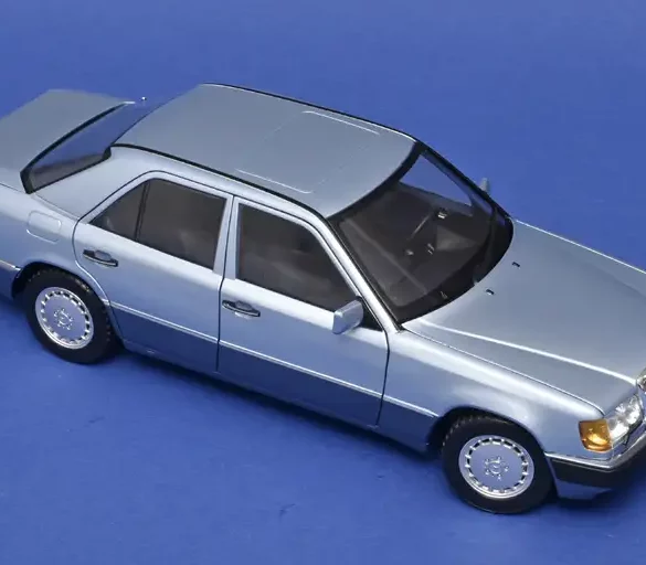 18norev MB 230E W124 1990 1