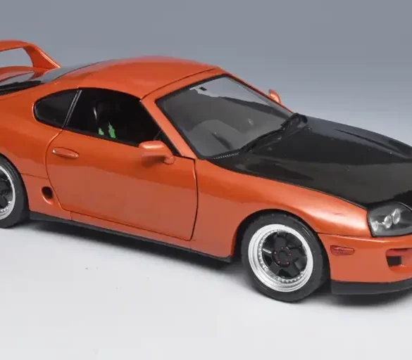 18solido Toyota Supra Mk4 1993+ 1