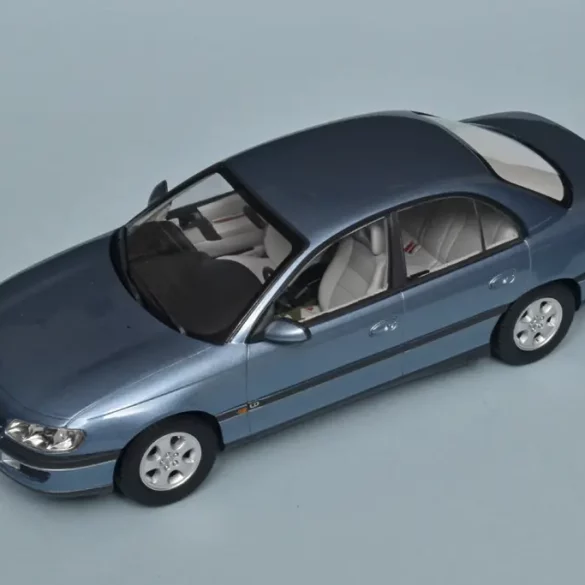 18Triple9 Opel Omega B 1996 4