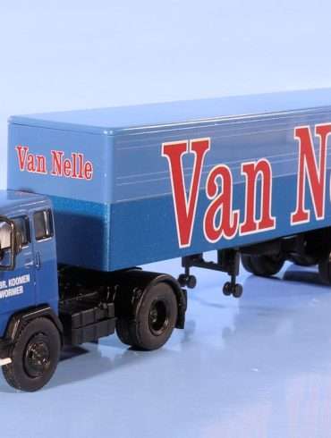 INT.Brekina 87.Volvo F89 Van Nelle(1)