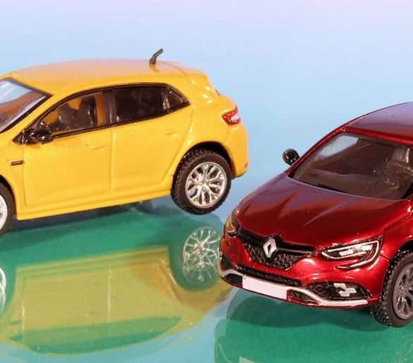 INT.PCX87.Renault Megane(1)