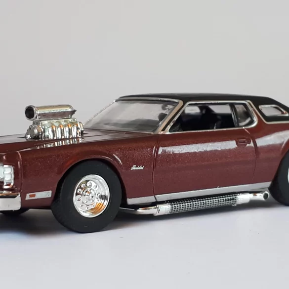 1;64 GreenLight Ford Thunderbird 1