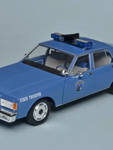 24Greenlight Chevrolet Caprice Police Maine 1990 1