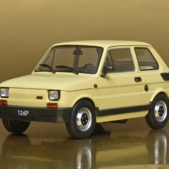 24WhiteB Fiat 126P 1985 1