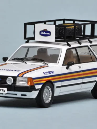 43ixo Ford Granada MkII Turnier Rothmans 3