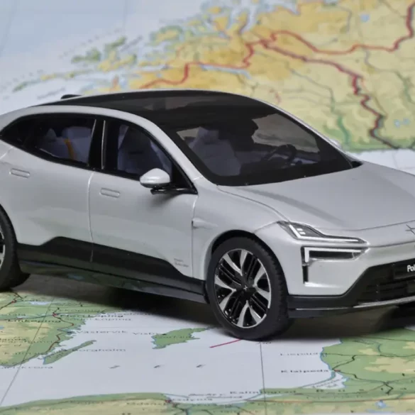 43norev Polestar4 2024 1