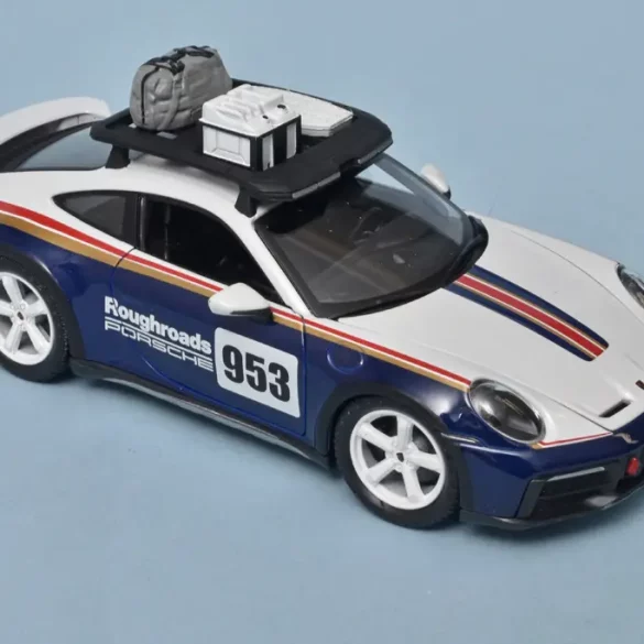 24Bburago Porsche 911 992 Dakar 2023 3