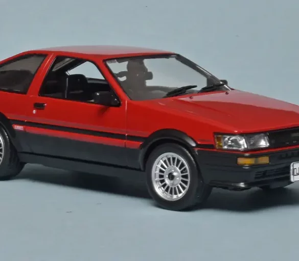 24SunStar Toyota Corolla Levin AE86 1985 1