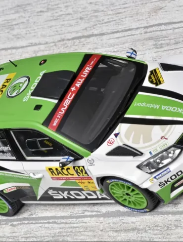 24ixo Skoda Fabia WRC 2018 1