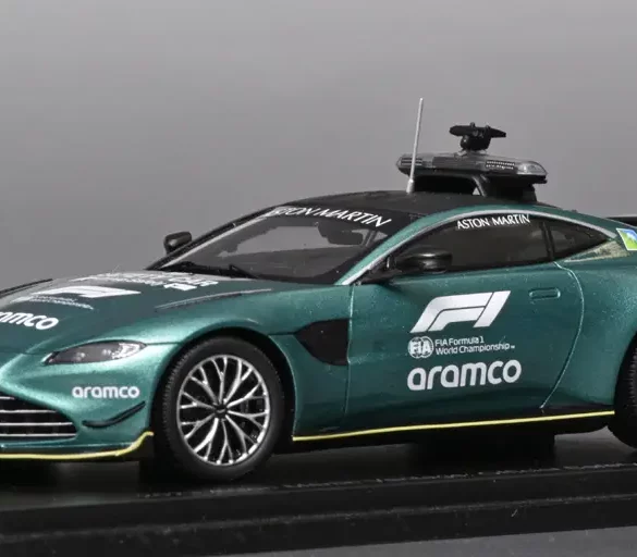 43spark Aston Martin Vantage F1 Safety Car 2023 1