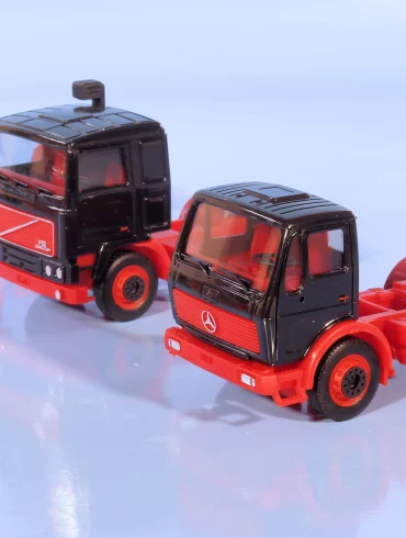 INT.Herpa 87.75 jaar Truck(1)