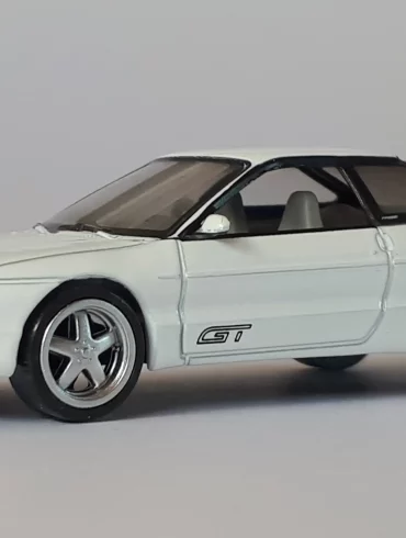 1;64 Auto World Ford Probe GT 1