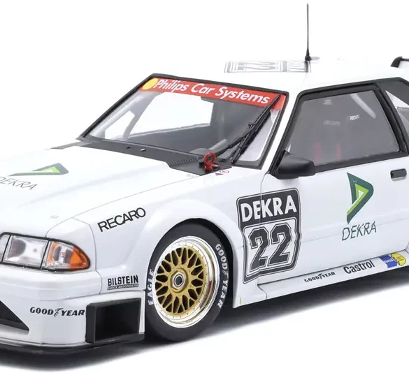 18Werk83 Ford Mustang DTM wit 3