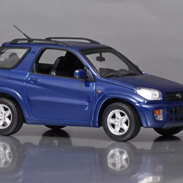 43maxichamps Toyota RAV4 2000 1