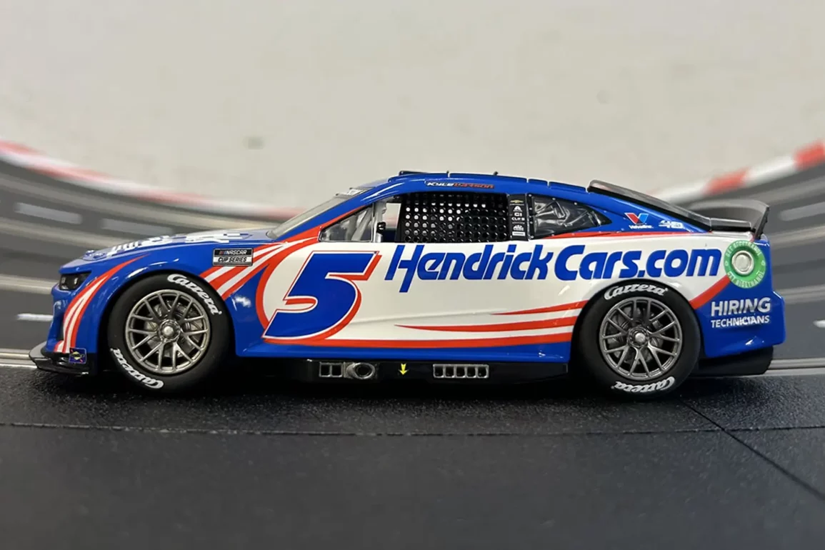 Carrera NASCAR Camaro NextGen ZL1 (6)