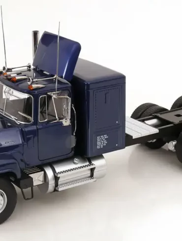 18RoadKings Mack RL 1