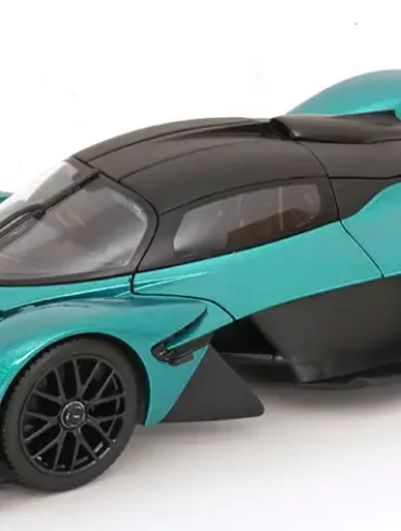 18maisto AM Valkyrie 2022 1