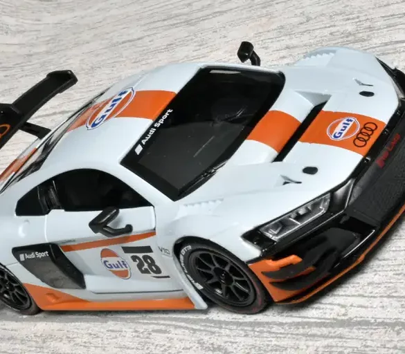 24MotorM Audi RS8 LMS GT3 Gulf 1