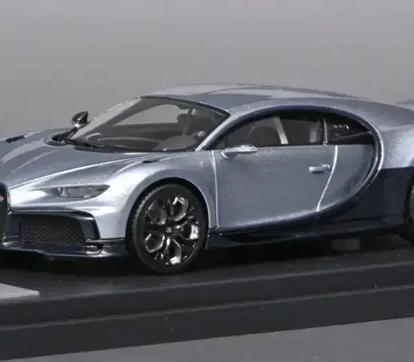 43Looksmart Bugatti Chiron Profileé 2023 1