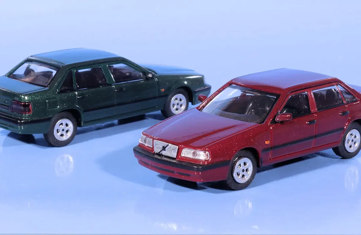 INT.Minichamps 87.Volvo 850(1)