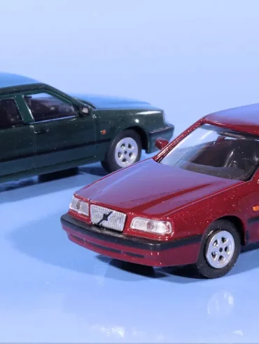 INT.Minichamps 87.Volvo 850(1)