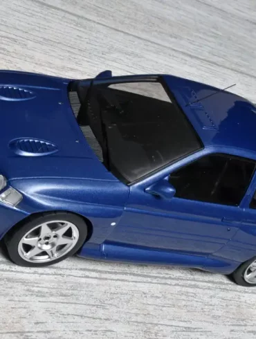 18Ixo Ford Escort Cosworth 1