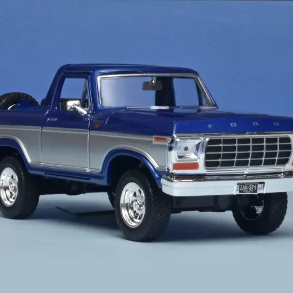 24MotorM Ford Bronco 1978 1