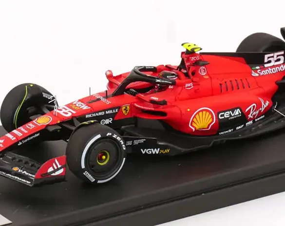 43Looksmart Ferrari SF 23 2023 Sainz Singapore 1