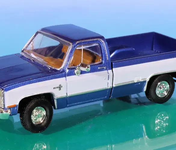 INT.Brekina 87.Chevy C20(1)