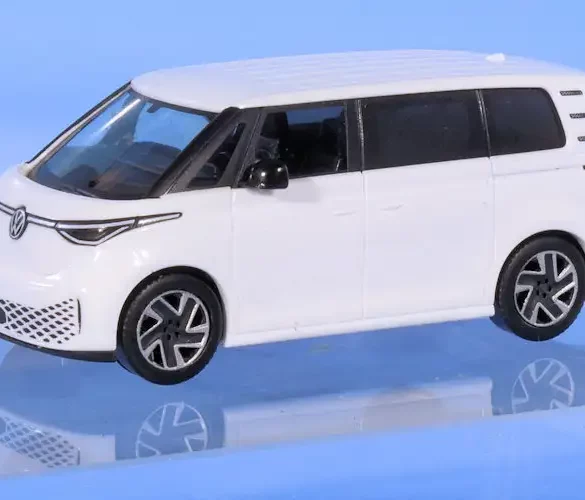 INT.Herpa 87.VW ID Buzz People(1)