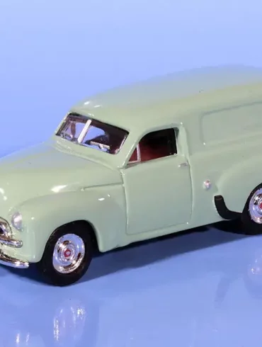 INT.Road Ragers 87.Holden FJ panel van(1954)(1)