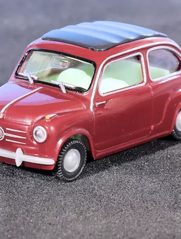 INT.Wiking 87.Fiat 600 linnendak(1)