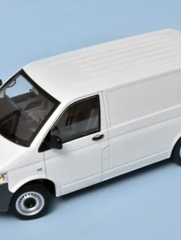 18KK Scale VW T5 Multivan 7