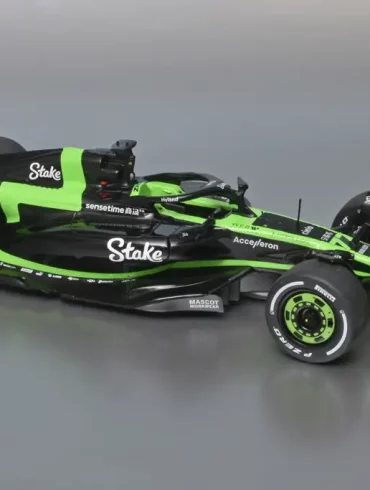 18Solido Sauber C44 2024 showcar 1