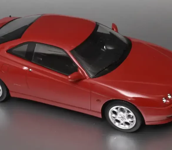 18norev Alfa Romeo GTV 1999 3