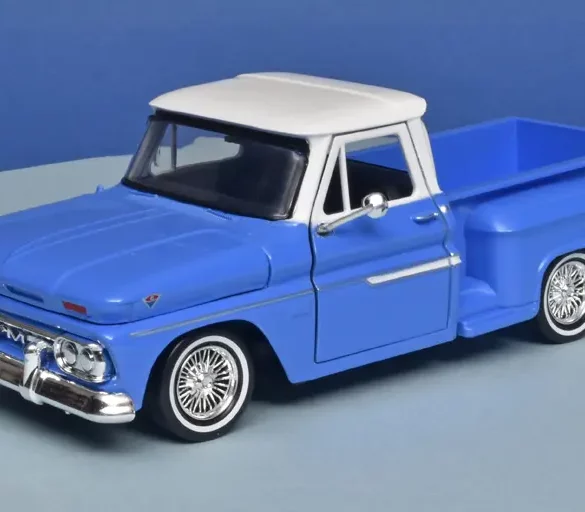 24MotorM GMC C1000 Stepside 1966 1