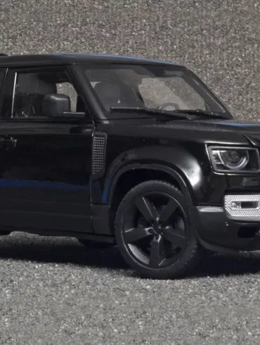 24welly Land Rover Defender 2020 1