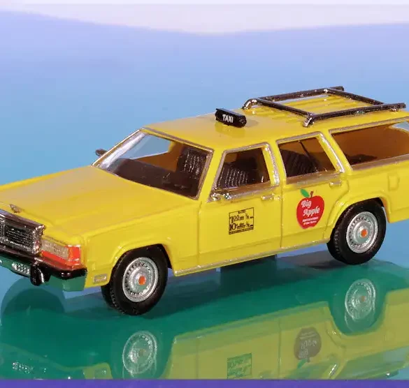 INT.Brekina 87.Ford LTD Big Apple Taxi(1)